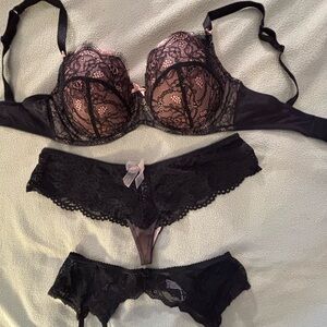 Elegant Black Lace Bra Set